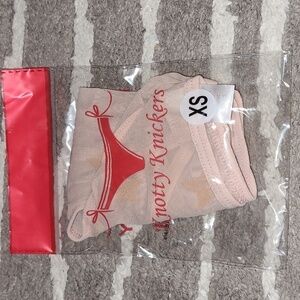 Knotty Knickers Size XS Light Pink Star Patterend Underwear